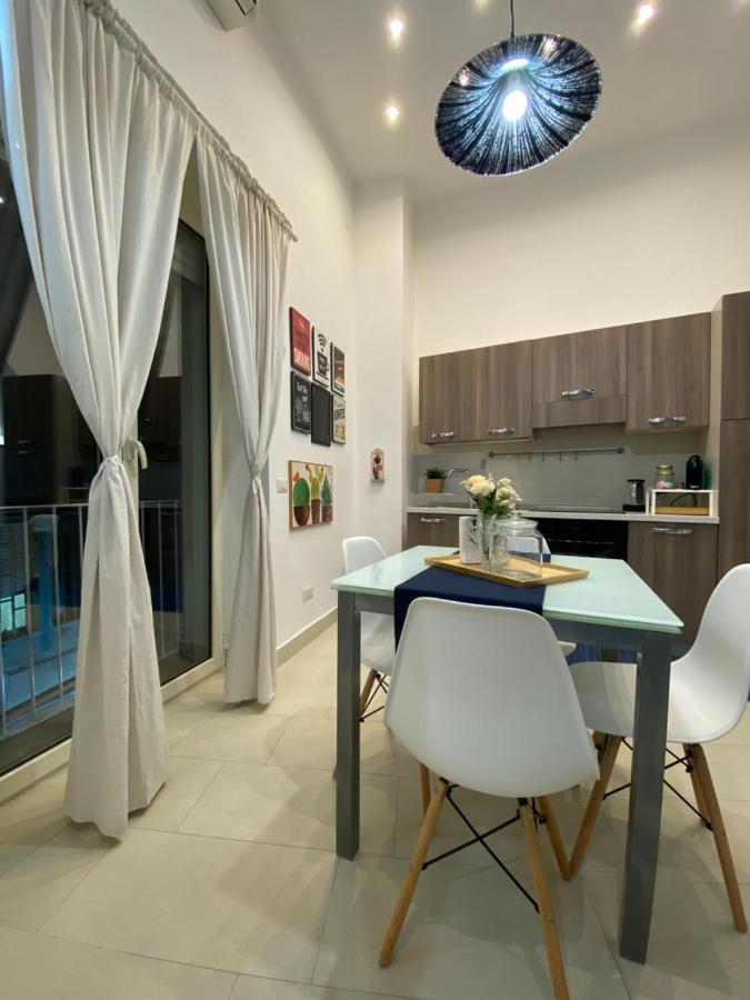 Riman, Apartment Napels Buitenkant foto