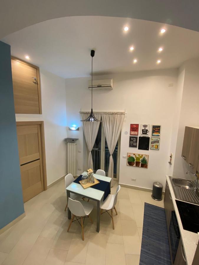 Riman, Apartment Napels Buitenkant foto